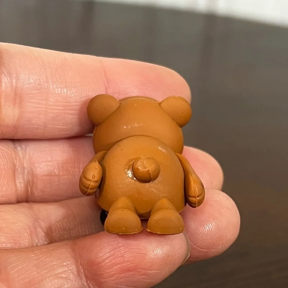 CROCS 3D brown bear on a tummy jibbitz